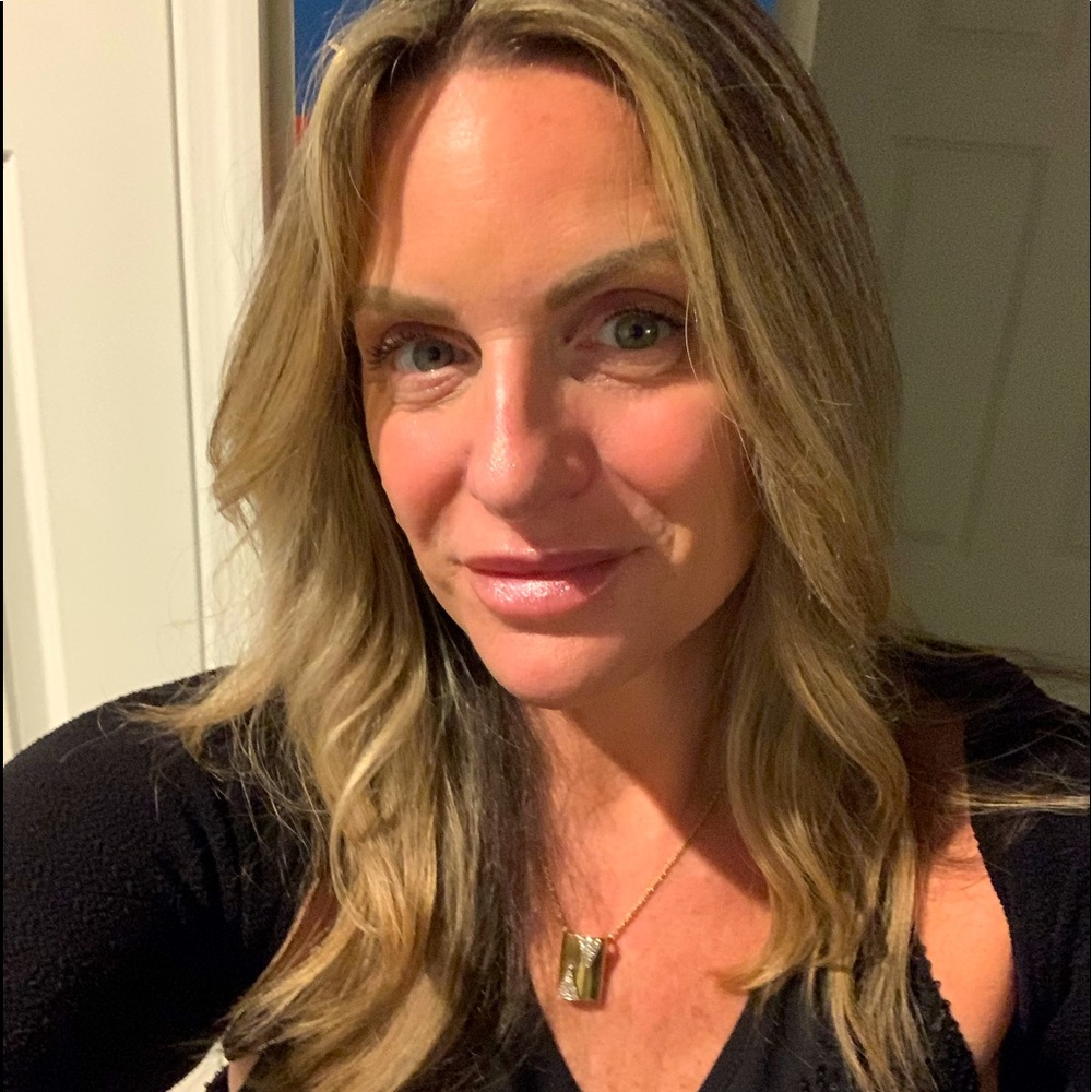 Meet your Posher, Lisa